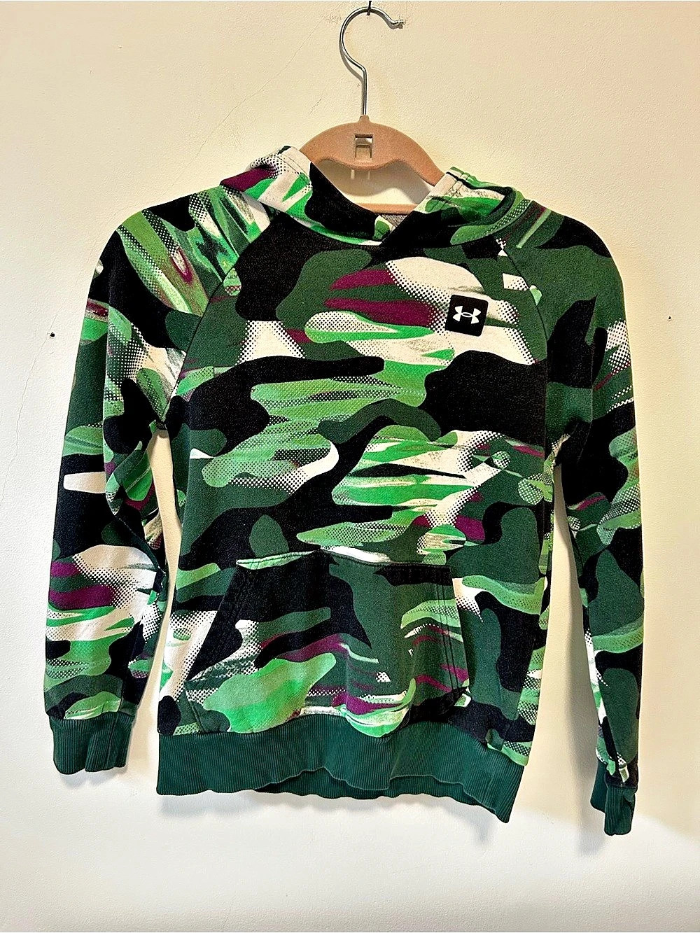 Under Armour Boy’s Camo Fleece Sweatshirt in Green & Black